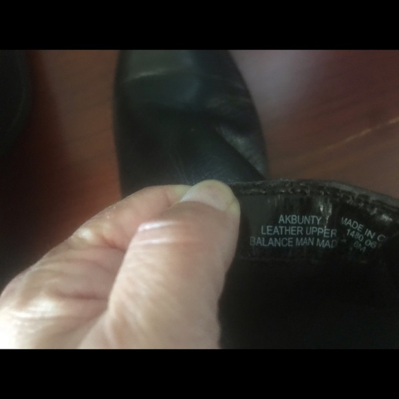 Gifted! Anne Klein Leather Ankle Boots - Picture 5 of 8